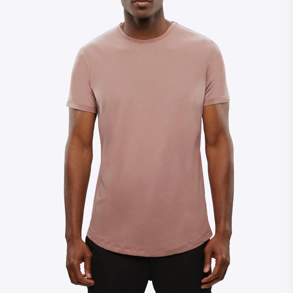CUTS Men’s Curved Hem Tee